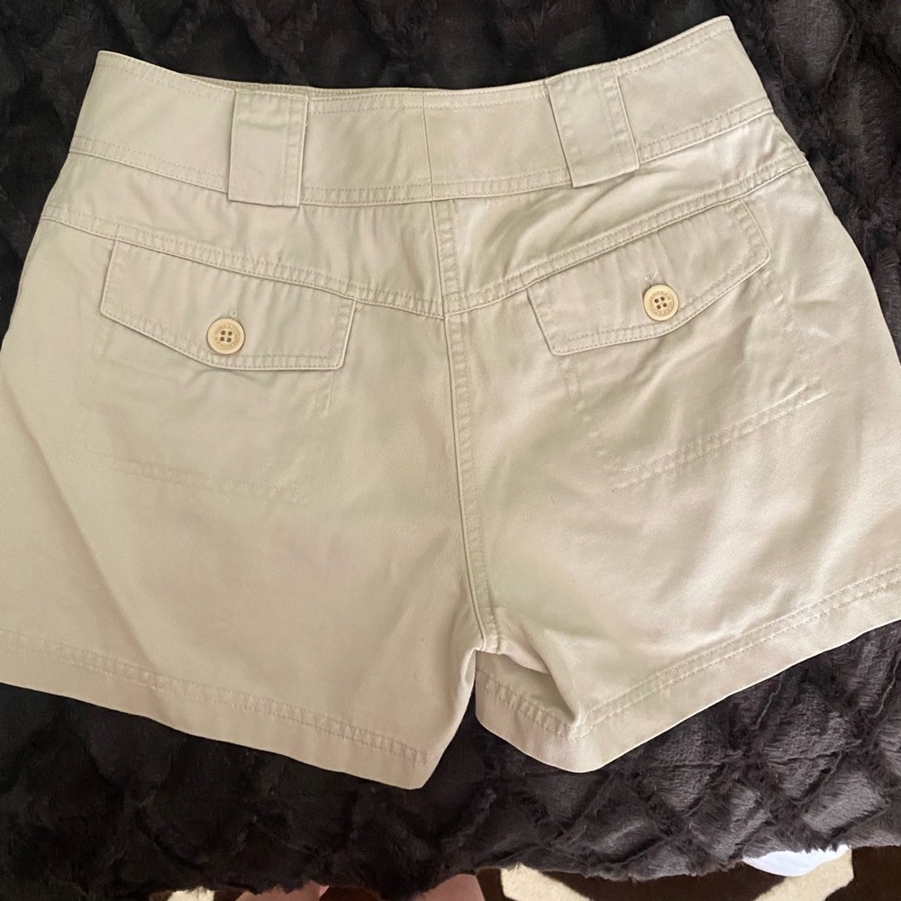 New York and Company tan shorts; Size 2 - Picture 2 of 7